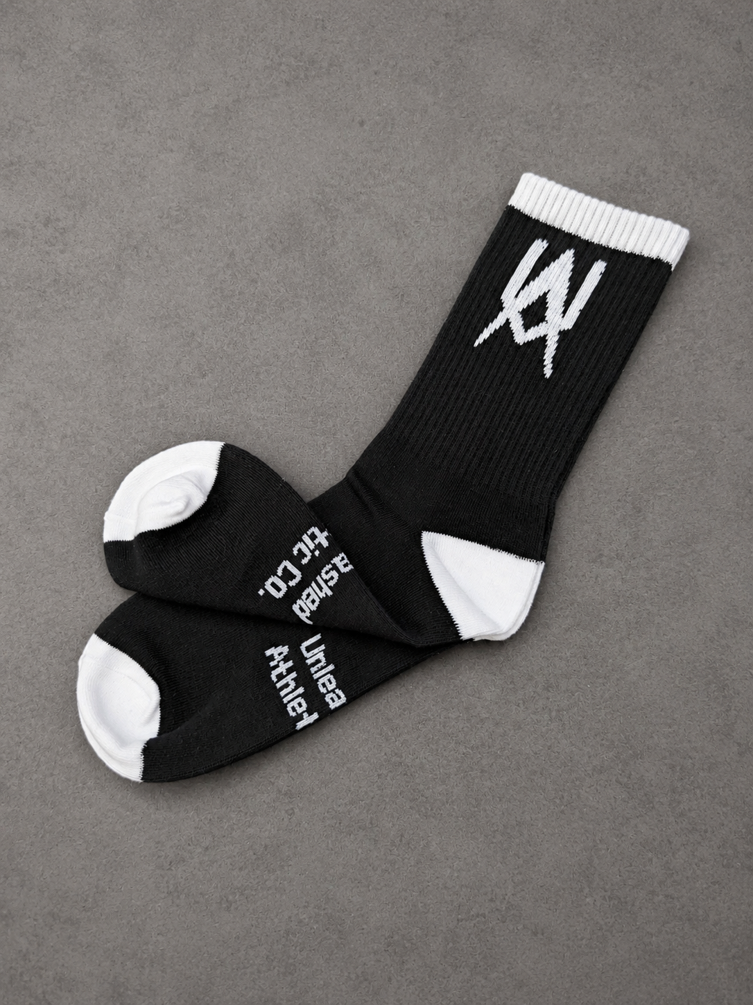 Unleashed Signature Sock - Black / White