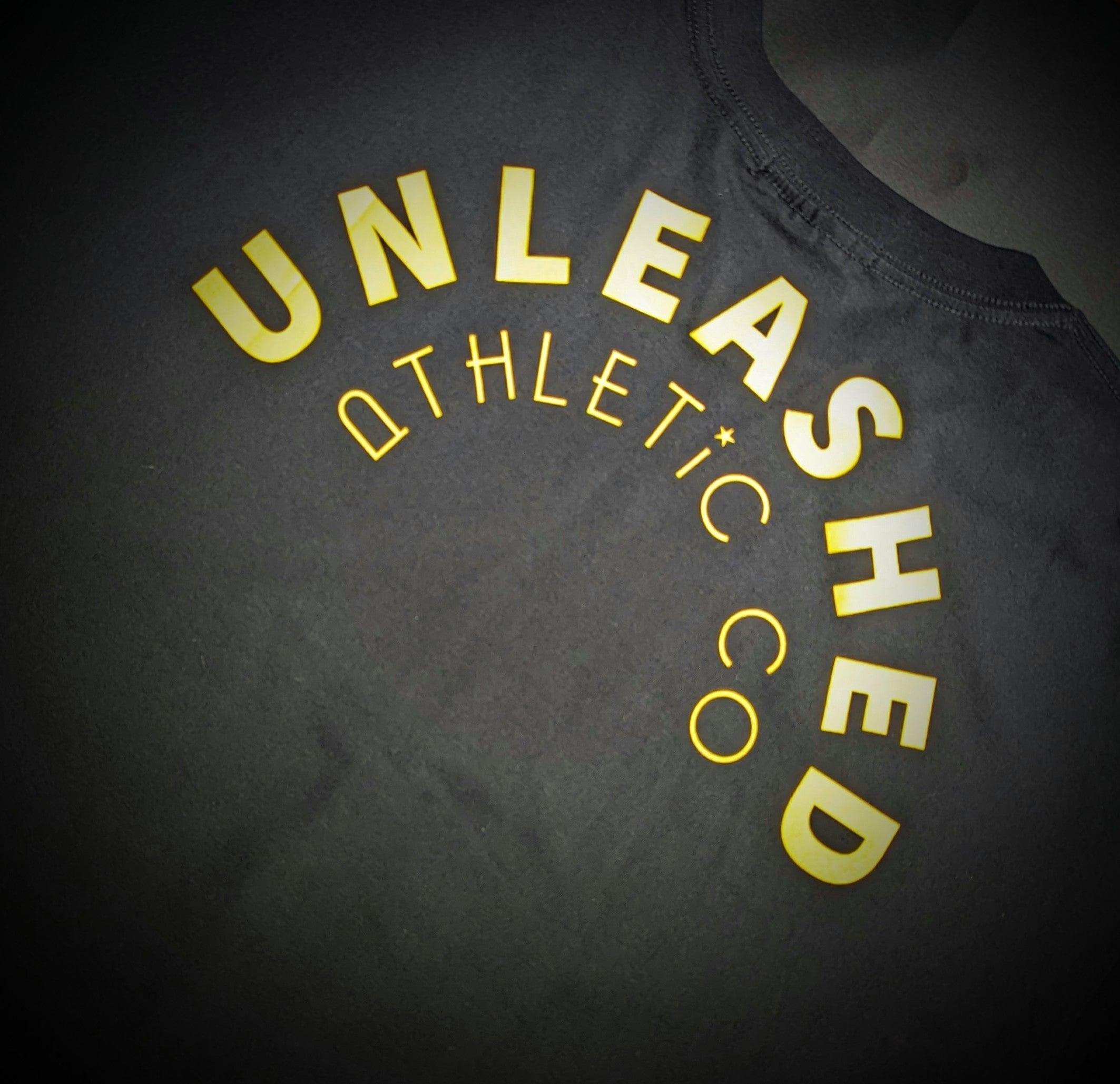 Oversized Rep' Tee - Gold Edition